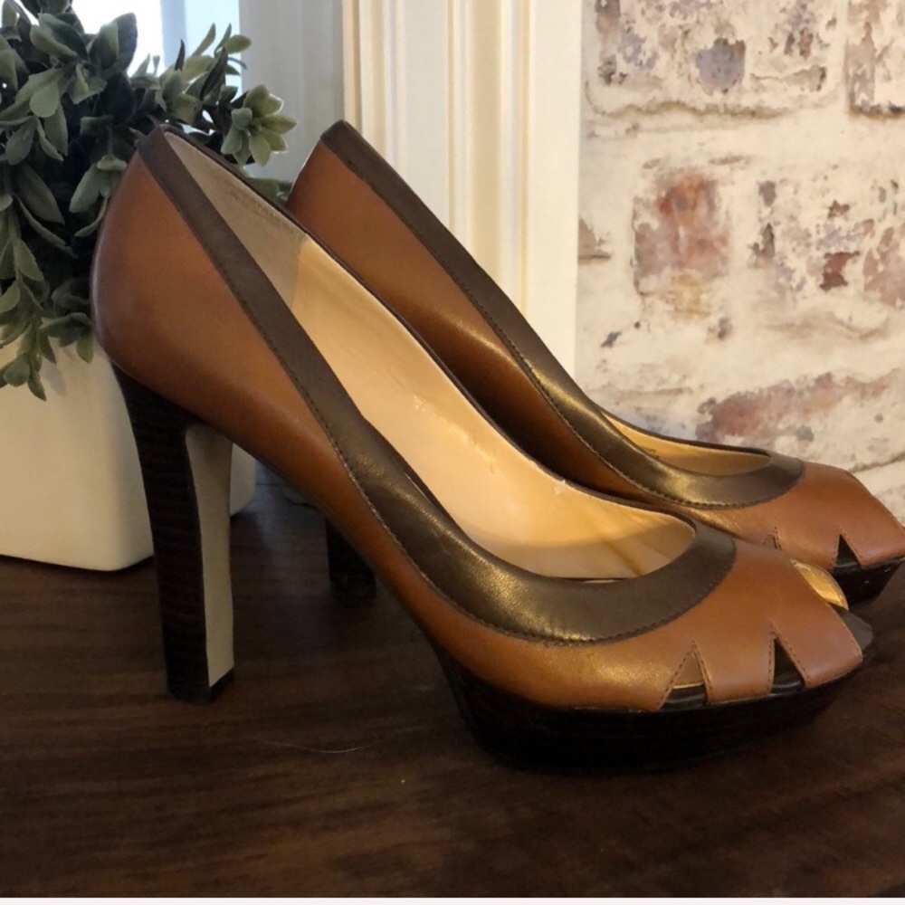 Audrey Brooke Women’s brown high heels size 8 1/2